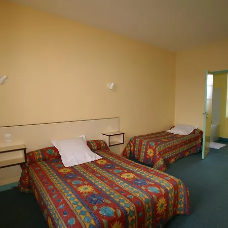 Hotel La Boule D'or 2*